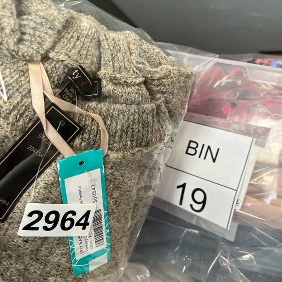 Olive Sweater - Picture 6 of 6